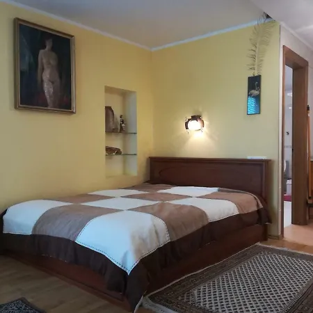 Svečių namai Nuoma Palangoje Senamiestyje *